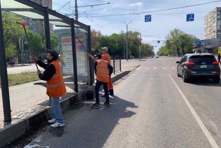 За минувшие сутки коммунальными службами Одессы выполнено 55 заявок по устранению аварийных ситуаций и текущему ремонту (фото)