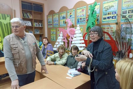 В Одесском зоопарке пенсионерам прочитали лекцию о змеях (фото)