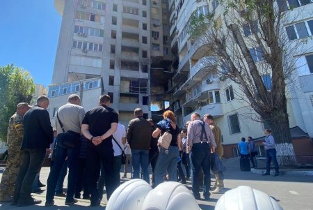 Две секции дома ЖК «Тирас», поврежденного от ракетного обстрела Одессы, планируют восстановить (фото)