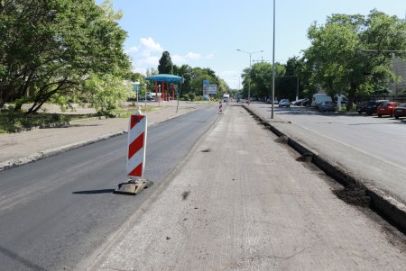 Во всех районах Одессы начались работы по восстановлению улично-дорожной сети (видеокомментарий)