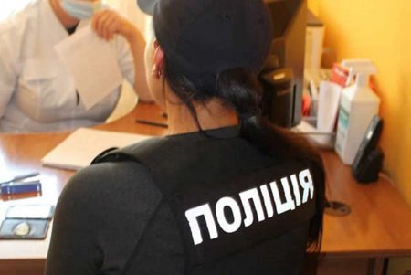 Патрульные сдали кровь для маленьких одесситов (фото)