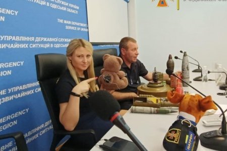 Одесских школьников знакомили с правилами поведения при обнаружении опасных предметов (фото)