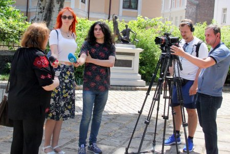 В Одессе открылась выставка-благодарность Великобритании от художников Украины (фоторепортаж) 