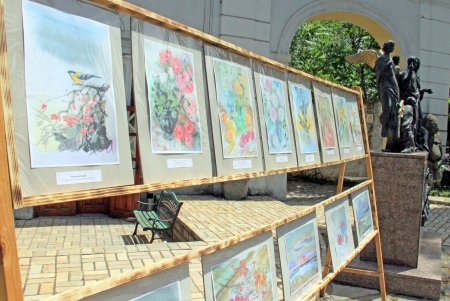 В Одессе открылась выставка-благодарность Великобритании от художников Украины (фоторепортаж) 