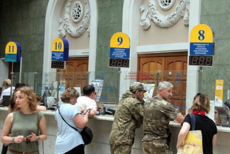 «Ассоль уже не та...» на Одесском Главпочтамте погасили новую почтовую марку (фоторепортаж)