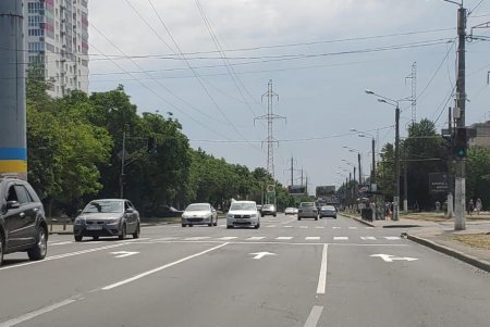 В Киевском районе проводится разметка велодорожек (фото)