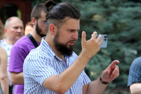 В Городской саду прошел музыкальный марафон в поддержку ВСУ (фоторепортаж)