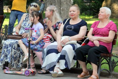 В Городской саду прошел музыкальный марафон в поддержку ВСУ (фоторепортаж)
