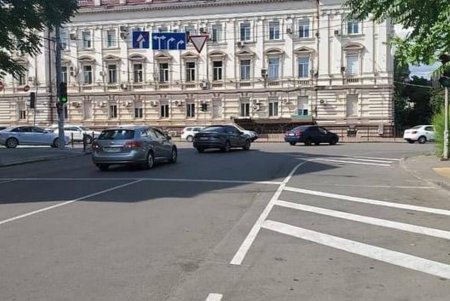 На Привокзальной площади появилась новая разметка (фото) 