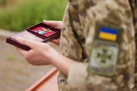 В Одесской области Президент Украины вручил пограничникам государственные награды (фото)