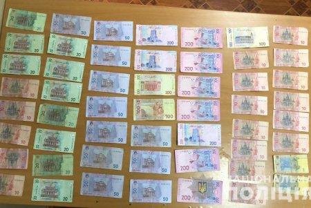 На промтоварном рынке под Одессой мужчина пытался ограбить незнакомку, распылив ей в лицо слезоточивый газ