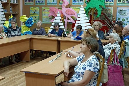 В зоопарке прочитали лекцию о заповедном парке «Тилигульский» для подопечных Приморского терцентра (фото)