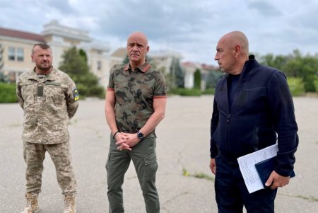 Геннадий Труханов: Пожарная техника из Марселя служит одесситам, участвует в тушении пожаров, в том числе после ракетных обстрелов (видео)
