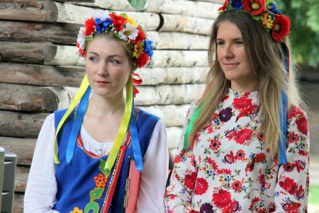В Одесском зоопарке прошел День украинской песни (фоторепортаж)