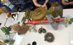 Одесских школьников знакомили с правилами поведения при обнаружении опасных предметов (фото)