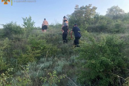 В Раздельнянском районе в ставке утонул 19-летний юноша, а на Тилигульском лимане подобную трагедию спасателям удалось предотвратить  (фото)