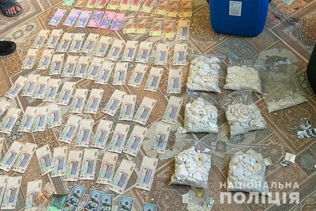 Правоохранители разоблачили межрегиональную наркогруппировку и изъяли «товара» более чем на 25 миллионов гривен (фото, видео)