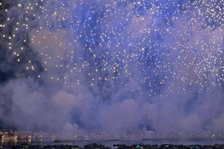 На фестивале в Венеции в небе появились слова «Одесса! Венеция! Мир!» (фото) На фестивале в Венеции в небе появились слова «Одесса! Венеция! Мир!» (фото)