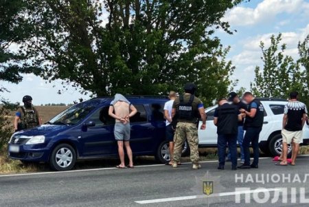 12 000 долларов США за снятие с военного учета: в Одессе раскрыта схема уклонения от призыва с участием работников военкомата (фото)