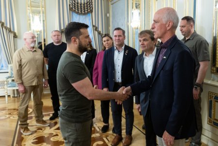 Владимир Зеленский прокомментировал обстрелы порта Одессы: «россия найдет способы не выполнять зерновое соглашение» (фото)