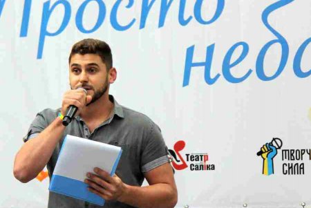 В ротонде Городского состоялся мультикультурный поэтически-вокальный вечер «Ковчег вдохновения» (фоторепортаж)