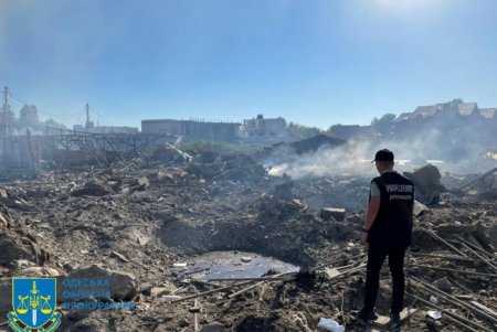 Очередной массированный удар по Одесской области: повреждены жилые дома, базы отдыха, дачные участки и торговые павильоны (фоторепортаж)