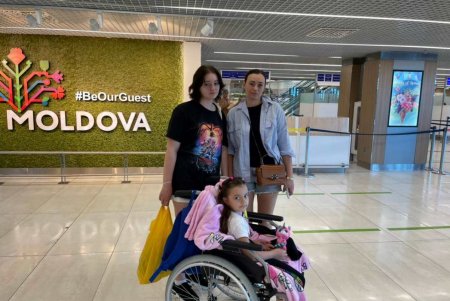 Мама с дочерью, пострадавшие от ракетного удара по Белгород-Днестровскому району, уехали на реабилитацию в Австрию (фото) 