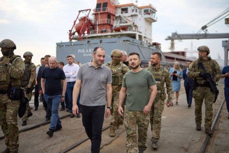 Президент Украины прибыл в Одессу, чтобы проконтролировать экспорт зерна (фото, видео)