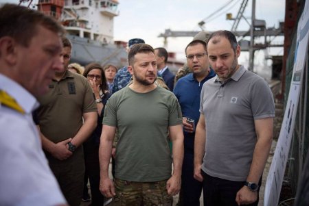Президент Украины прибыл в Одессу, чтобы проконтролировать экспорт зерна (фото, видео)