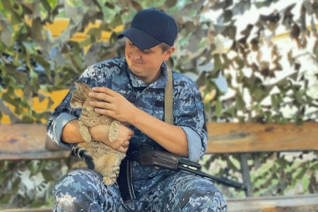 Пограничники морской охраны рассказали о своей пушистой воспитаннице (фото)