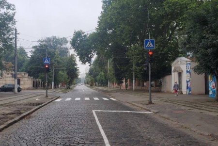 На Французском бульваре обновили дорожную разметку (фото)