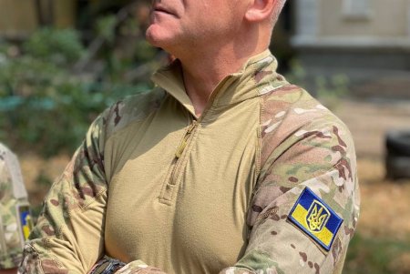 Мэр Одессы Геннадий Труханов передал военным авторефрижераторы для хранения провизии (видео, фото)