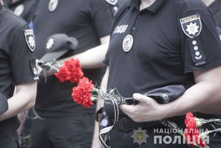 В последний путь в Одессе провели полицейского из спецподразделения «Шторм»: он погиб на войне с оккупантами (фото)