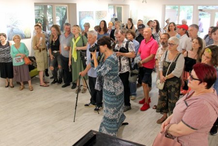 В Летнем театре одесситы увидели «Абстрактное и отраженное» (фоторепортаж)