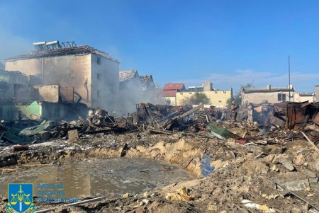По факту ракетных ударов врага по базам отдыха и жилым домам в поселке Белгород-Днестровского района открыто уголовное производство (фото)