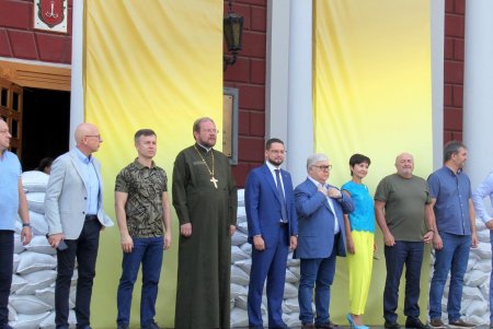 В Одессе отмечают День Государственного флага Украины (фоторепортаж)