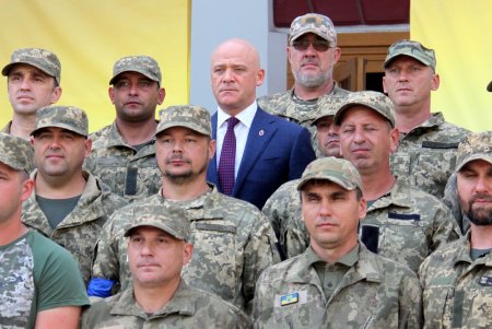 В Одессе отмечают День Государственного флага Украины (фоторепортаж)