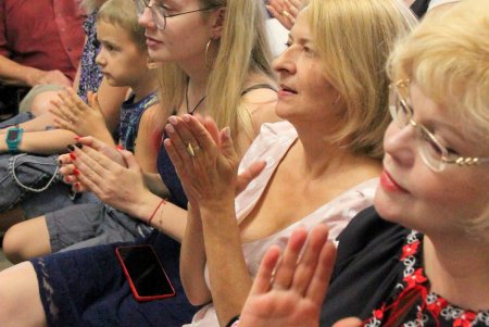 «Творческие дети Одессы – детям-переселенцам»: юные музыканты подготовили для сверстников концерт (фоторепортаж)