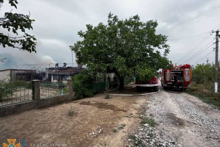 В Одесском и Белгород-Днестровском районах горели частные жилые дома: обошлось без жертв (фото) 