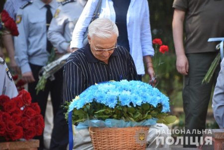 Одесские правоохранители почтили память погибших коллег (фото, видео)