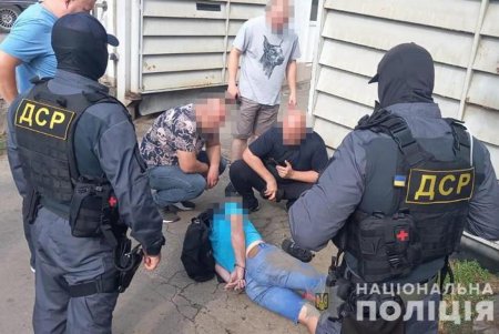 Правоохранители перекрыли канал поставки наркотиков в следственный изолятор (фото)