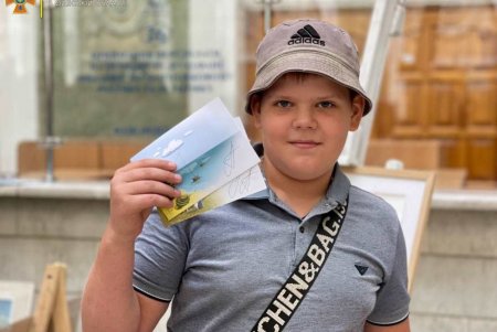 В Одессе состоялось торжественное погашение благотворительной марки с псом Патроном (фото)