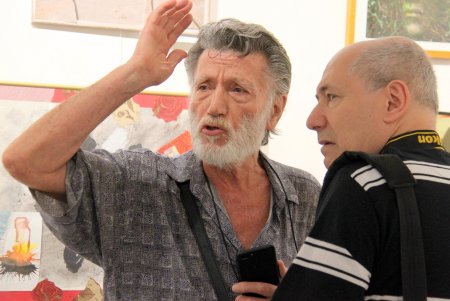 В Летнем театре одесситы увидели выставку коллажа (фоторепортаж)