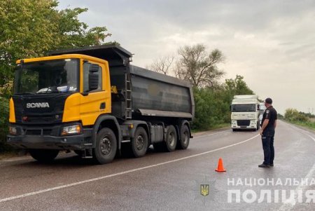 Двое погибших и двое пострадавших: на трассе Одесса-Рени грузовик столкнулся с легковушкой