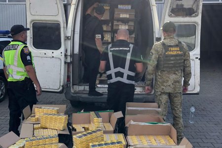 В Болграде задержали автомобиль с контрабандными сигаретами почти на полмиллиона гривен