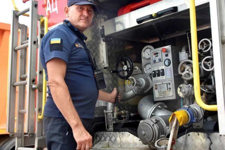 В результате пожара в частном доме отравление продуктами горения получила 19-летняя девушка (фото) 