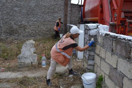 В Одессе на старинном кладбище провели масштабную уборку и рассказали о пещерном городе (фото)