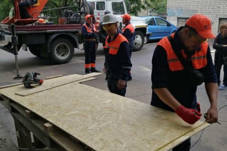 Одесские коммунальщики помогают Николаеву готовиться к зимнему сезону (фото)