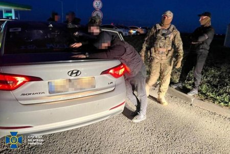 До 10 тысяч долларов за свободу: в Одесском регионе ликвидировали канал переправки призывников за границу