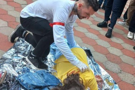 Спасатели, медики и полицейские провели совместный урок безопасности гимназии Приморского района (фото)